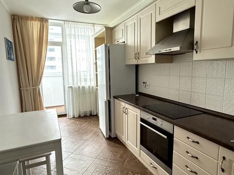 квартира за адресою Київ, Драгоманова вул., 2-А