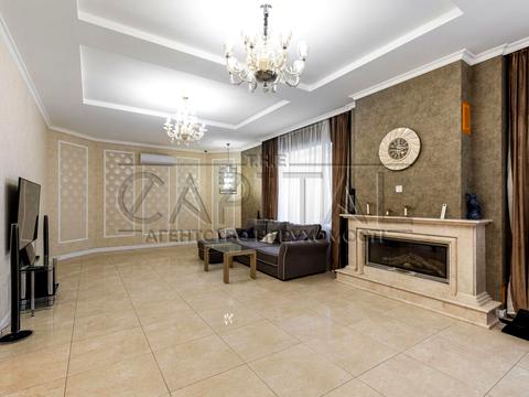 будинок за адресою с. Горенка, Приозерна