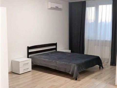 квартира за адресою Феодосійська вул., 1