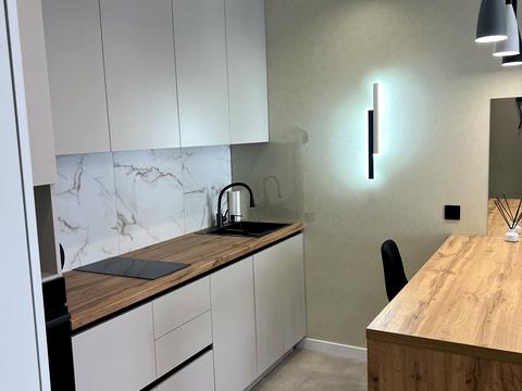 квартира за адресою Михайла Максимовича вул. (Онуфрія Трутенка), 28-Е