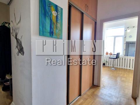 комерційна за адресою Київ, Волоська вул., 11