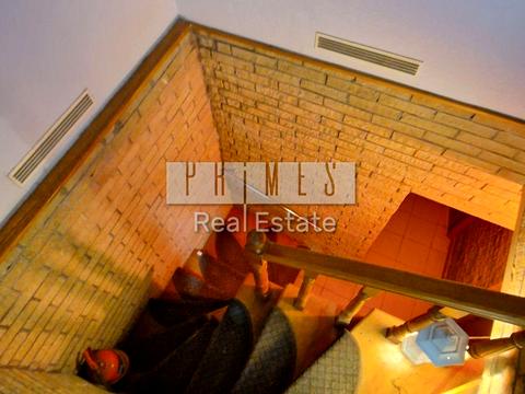 комерційна за адресою Київ, Волоська вул., 11