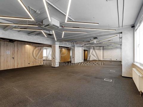 коммерческая по адресу Златоустовская ул., 3