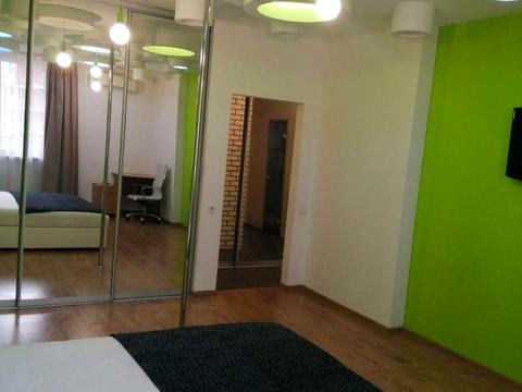 квартира за адресою Василя Симоненка вул., 5-А