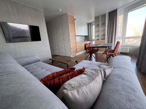 квартира по адресу Голосеевский просп. (40-летия Октября), 76