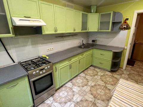 квартира за адресою Космодромна вул., 4