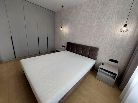 квартира за адресою Космічна вул., 5