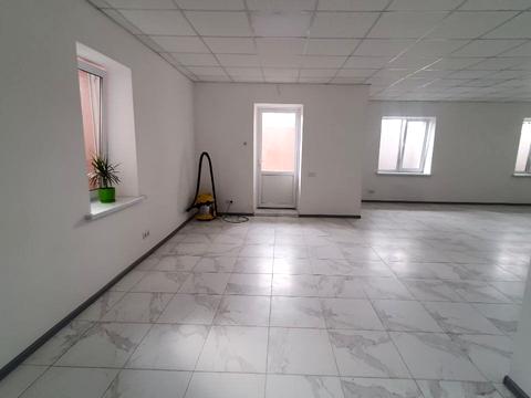 комерційна за адресою Озерна вул., 6/3