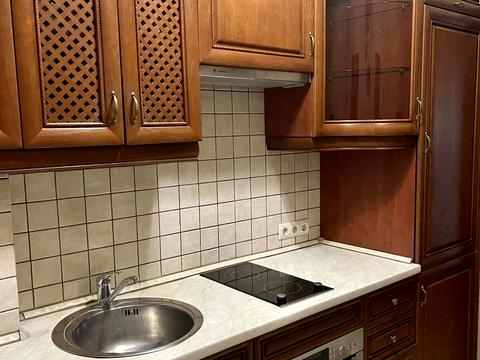 комерційна за адресою Київ, Шота Руставелі вул., 23