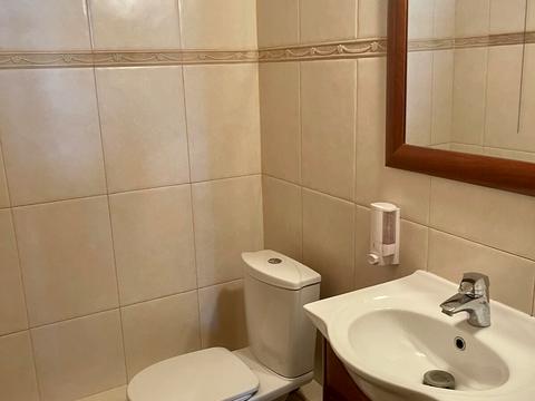 комерційна за адресою Київ, Шота Руставелі вул., 23