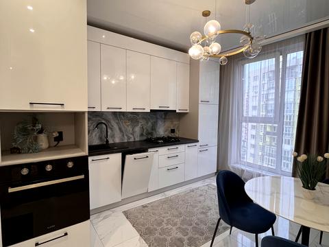 квартира за адресою Залізнична вул., 9