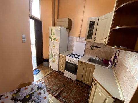 квартира за адресою Рене Декарта вул., 2