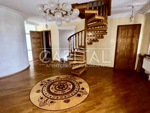 коммерческая по адресу Посольська, 7