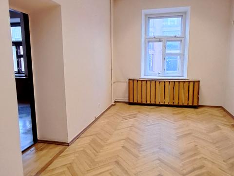 комерційна за адресою Богдана Хмельницького вул., 9