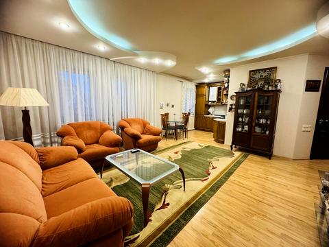 квартира за адресою Соборності вул. (Косіора), 10