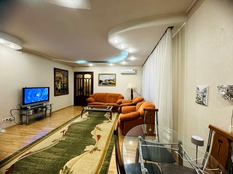 квартира за адресою Соборності вул. (Косіора), 10