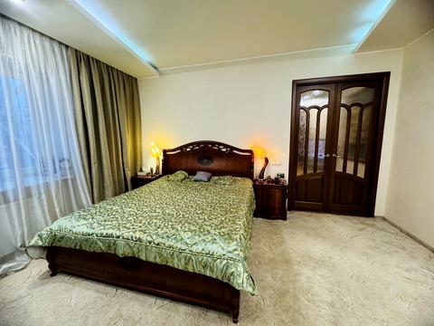 квартира за адресою Соборності вул. (Косіора), 10