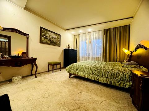 квартира за адресою Соборності вул. (Косіора), 10