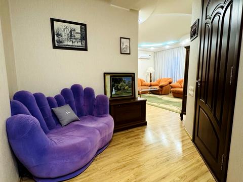 квартира за адресою Соборності вул. (Косіора), 10