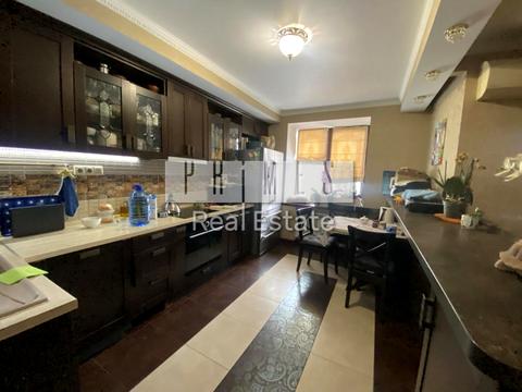 квартира по адресу Верховинца Василия ул., 10