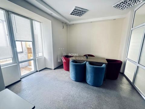 комерційна за адресою Олеся Гончара вул., 35