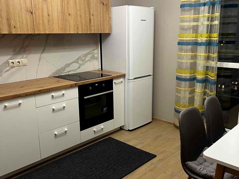 квартира за адресою Ревуцького вул., 40-В