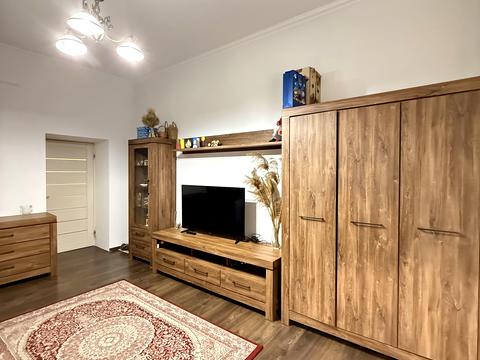 квартира по адресу Меретина ул., 8