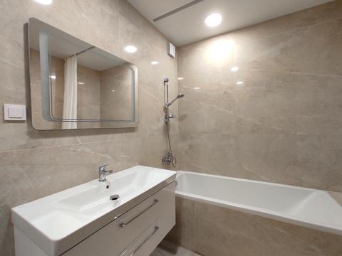 квартира за адресою Салютна вул., 2к21