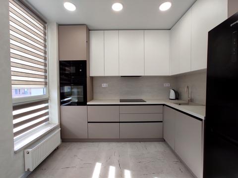 квартира за адресою Салютна вул., 2к21