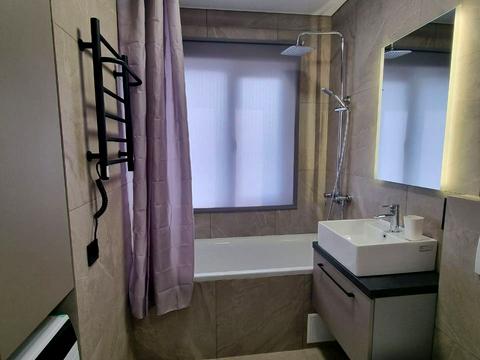 квартира за адресою Михайла Максимовича вул. (Онуфрія Трутенка), 28-Е