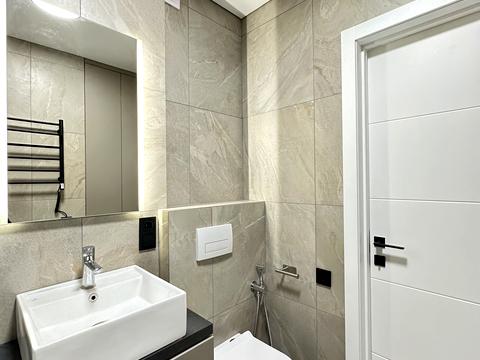 квартира за адресою Михайла Максимовича вул. (Онуфрія Трутенка), 28-Е