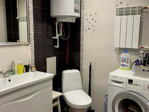 квартира за адресою Героїв Десантників вул., 4