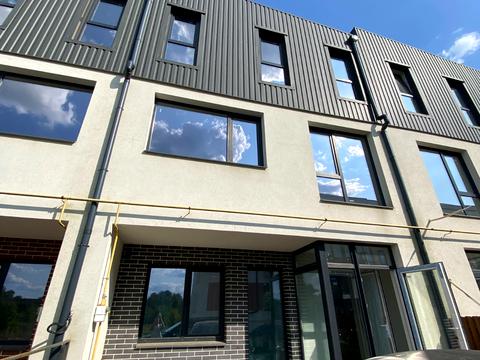 будинок за адресою Молодіжна вул., 10