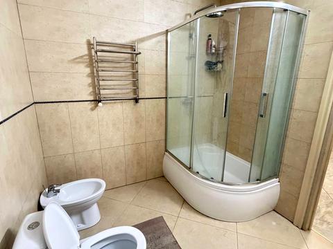 квартира за адресою Зарічанська вул., 11л