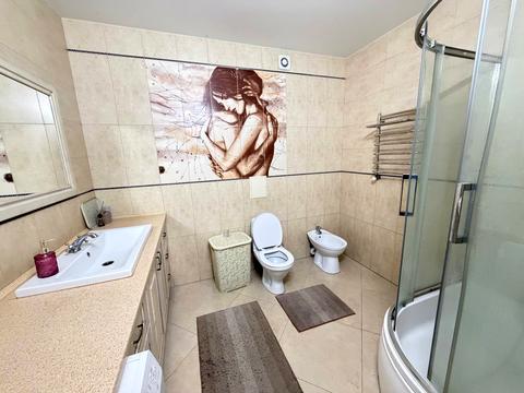 квартира за адресою Зарічанська вул., 11л