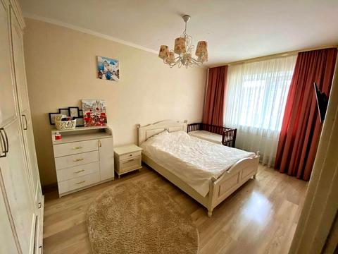 квартира за адресою Зарічанська вул., 11л