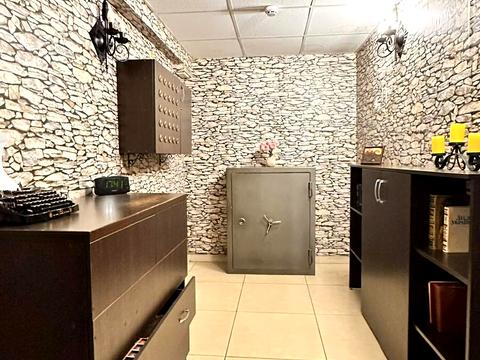 комерційна за адресою Антоновича, 150