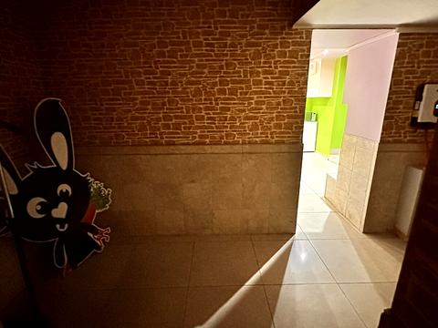 комерційна за адресою Антоновича, 150