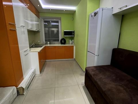 комерційна за адресою Київ, Ольжича вул., 5