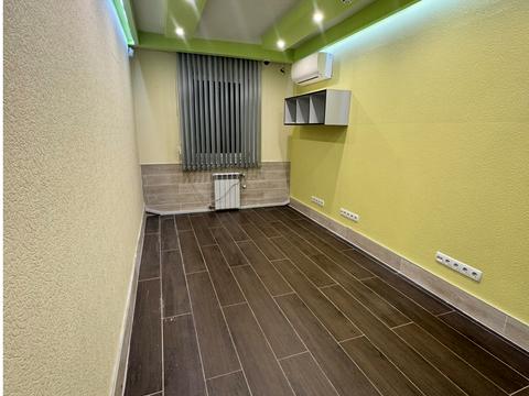 комерційна за адресою Київ, Ольжича вул., 5