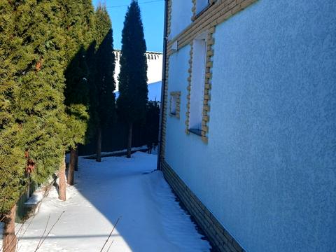 будинок за адресою с. Левків, партизанська