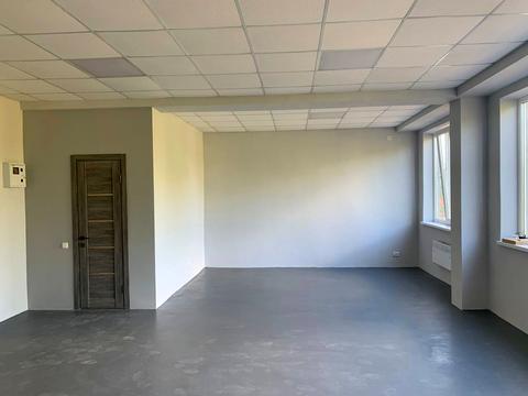 комерційна за адресою Федора Караманиць вул. (Ватутіна), 53