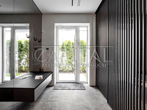 будинок за адресою Київ, Лютнева вул.