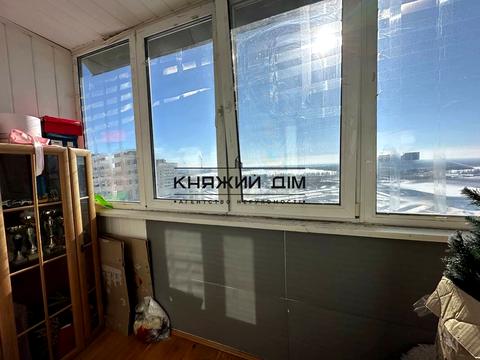 квартира за адресою Лариси Руденко вул., 21