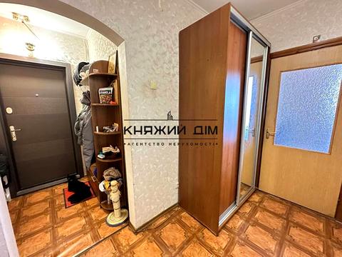 квартира за адресою Лариси Руденко вул., 21