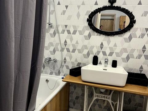 квартира за адресою Івана Мар'яненка пров., 7