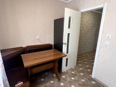 квартира за адресою Червоної Калини просп. (Володимира Маяковського), 46