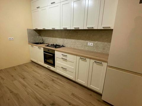 квартира по адресу Героїв Крут ул., 8