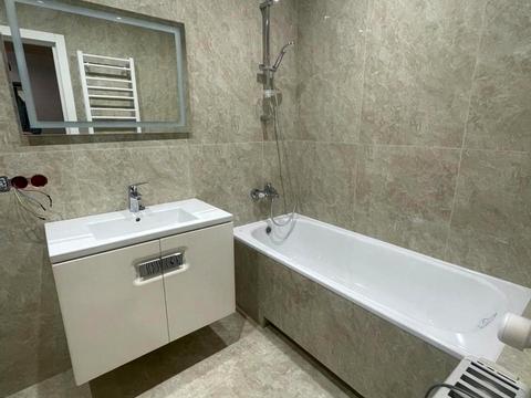 квартира по адресу Героїв Крут ул., 8