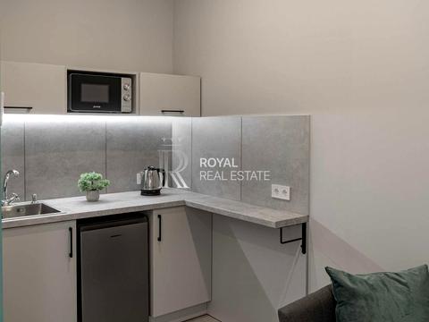 комерційна за адресою Жилянська вул., 68